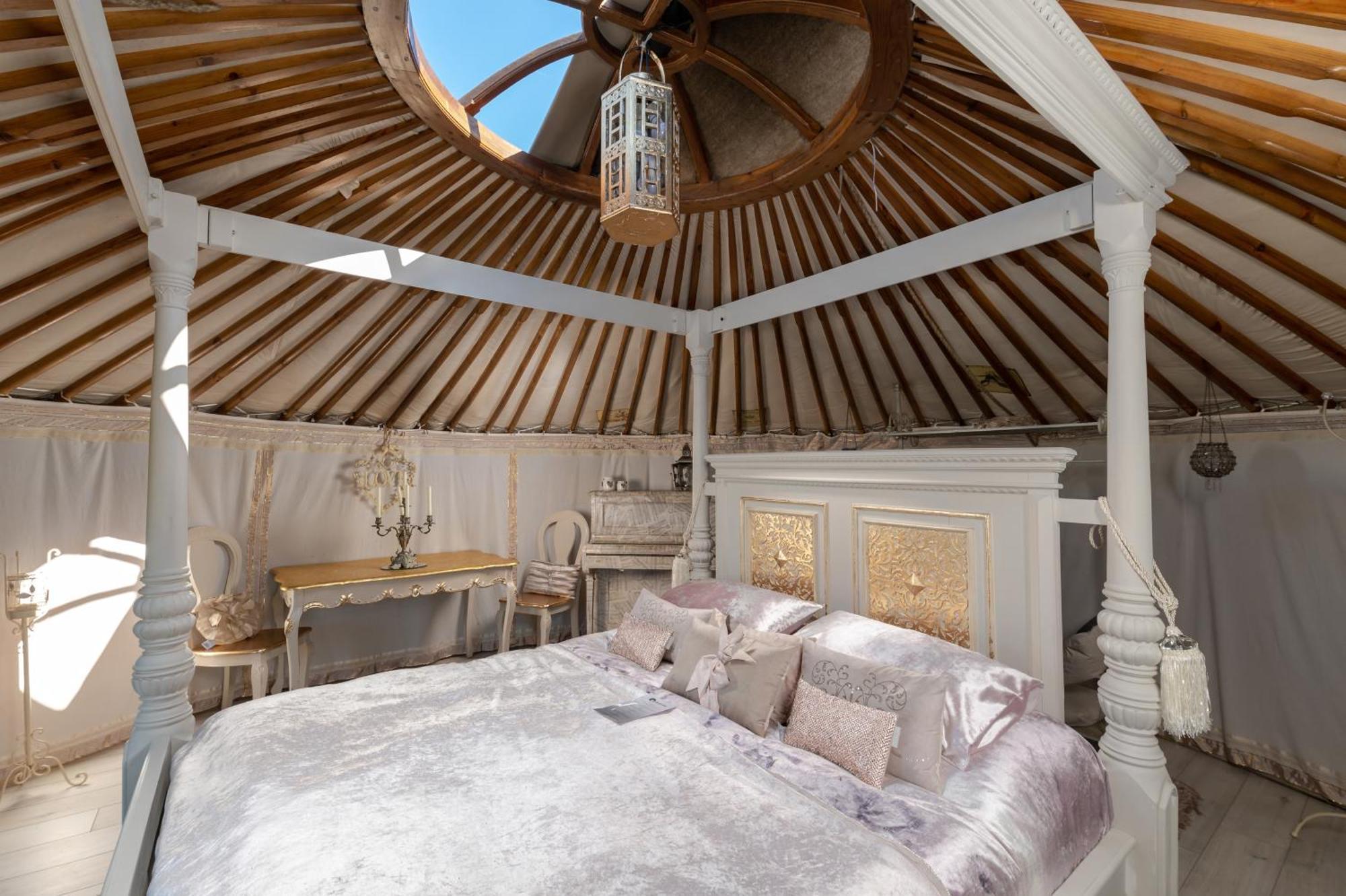 Hotel Lincoln Yurts Zewnętrze zdjęcie